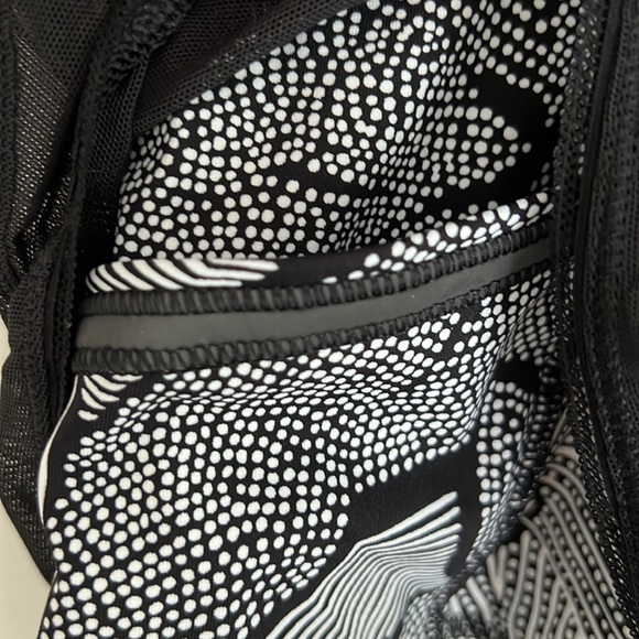 Lululemon City Sky Run By Short - Picture 6 of 6